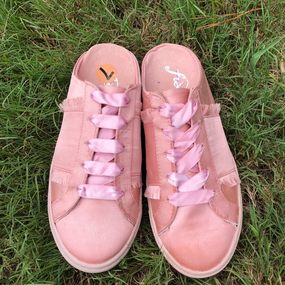 NWOT Free People Mules - Picture 1 of 5